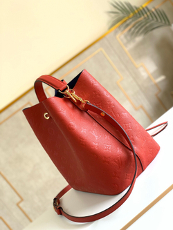 Louis Vuitton NeoNoe MM