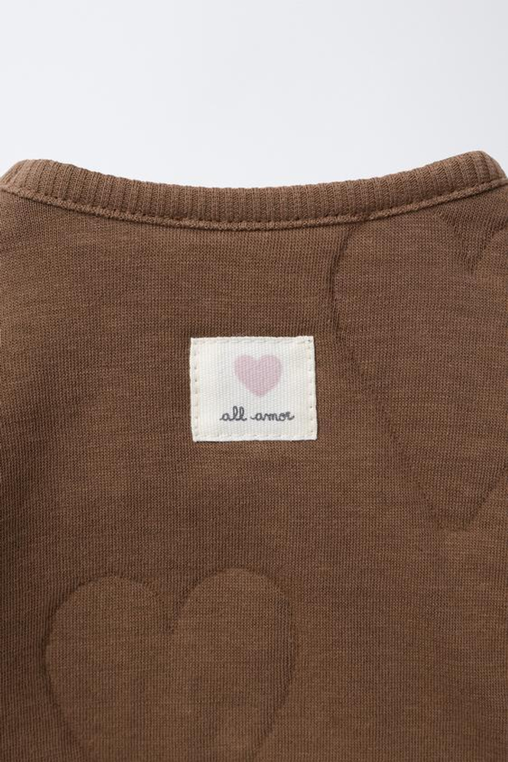 ZARA КУРТКА ФЛИСОВАЯ С СЕРДЕЧКАМИ, КОРИЧНЕВЫЙ