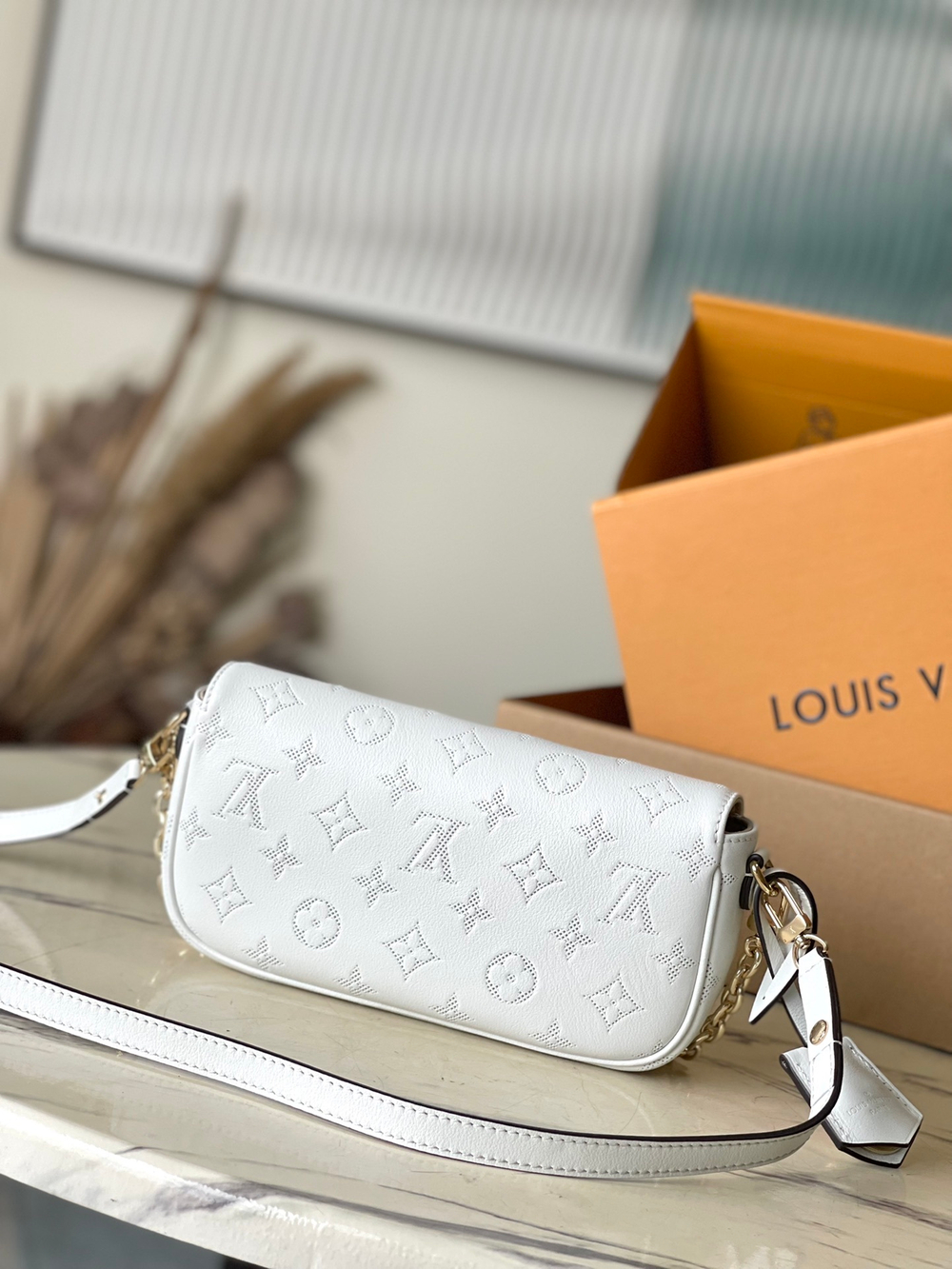 Louis Vuitton Ivy Wallet On Chain Bag