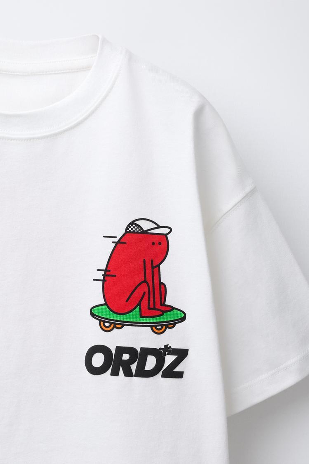 ZARA ФУТБОЛКА С ПРИНТОМ, БЕЛЫЙ