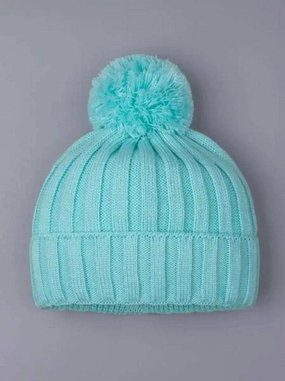 Шапка детская осенняя вязаная с помпоном