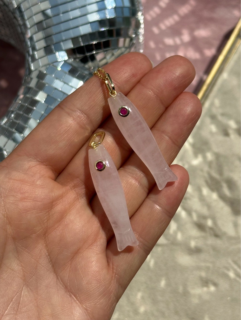 Подвеска "Рыбка" из розового кварца, 44мм