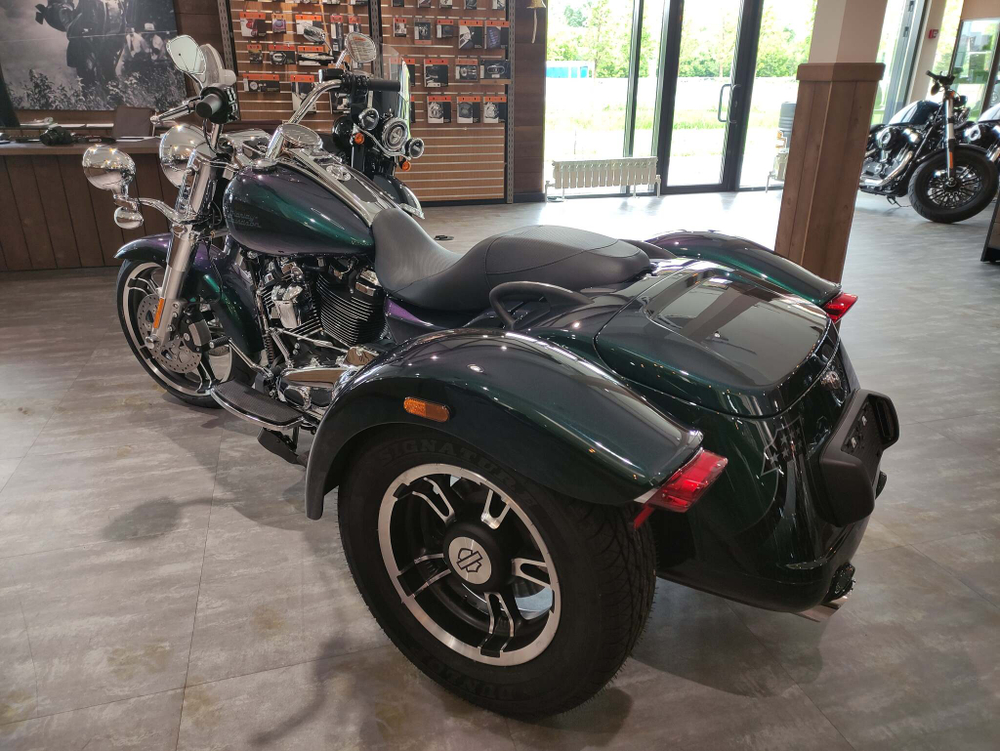 Freewheeler Harley-Davidson 2021 Snake Venom