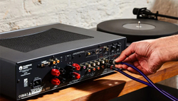 Интегральный усилитель Cambridge Audio CXA81 MKll Lunar Grey