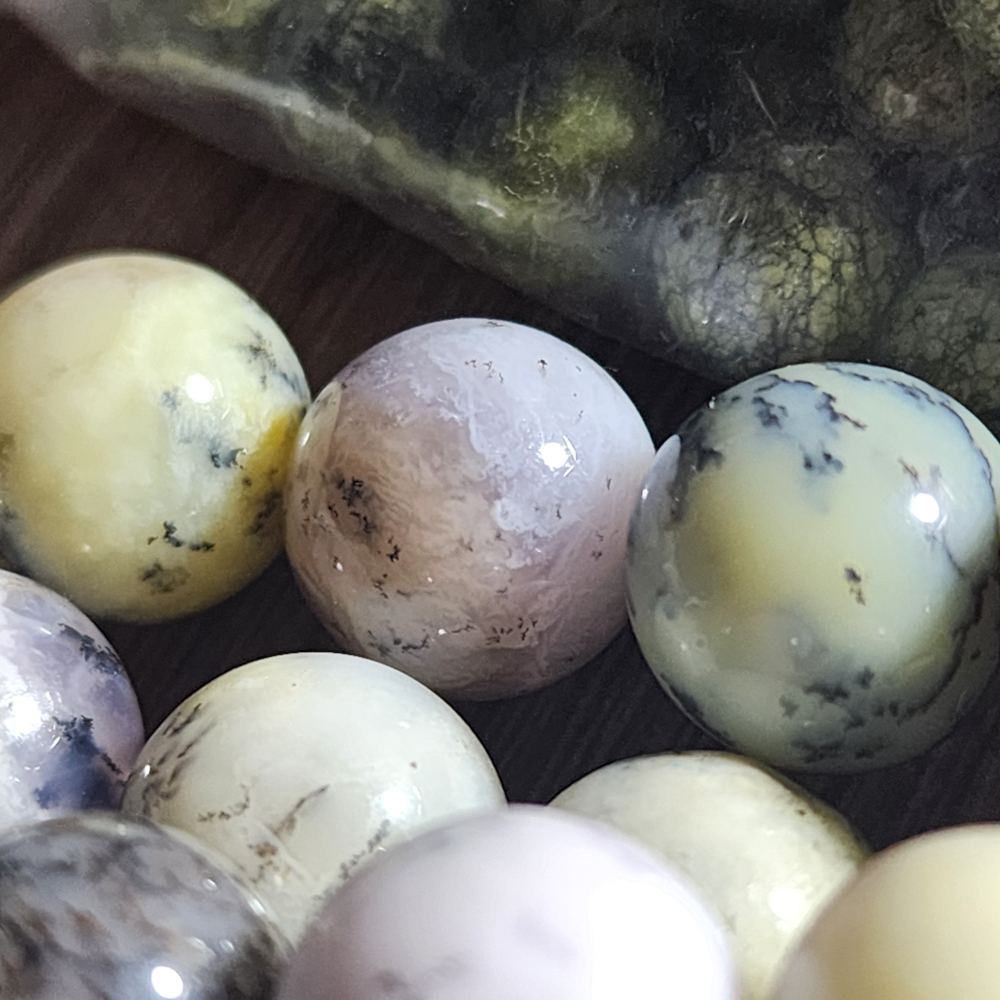 Дендроопал (дендритовый опал), бусина гладкий шар, р-р 11.6 - 12мм