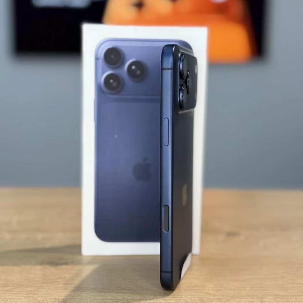 iPhone 17 Pro 256 ГБ, SIM + eSIM, б/у