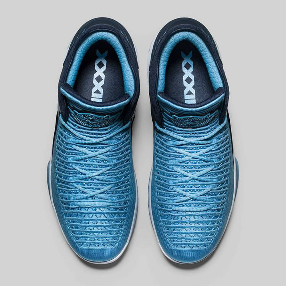 Кроссовки Jordan Air Jordan 32 Low Win Like 82 Unc