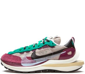 Кроссовки Nike x Sacai Vaporwaffle Villain Red/Neptune Green