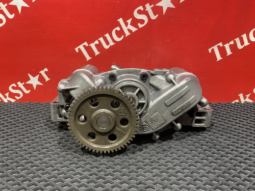 Насос масляный