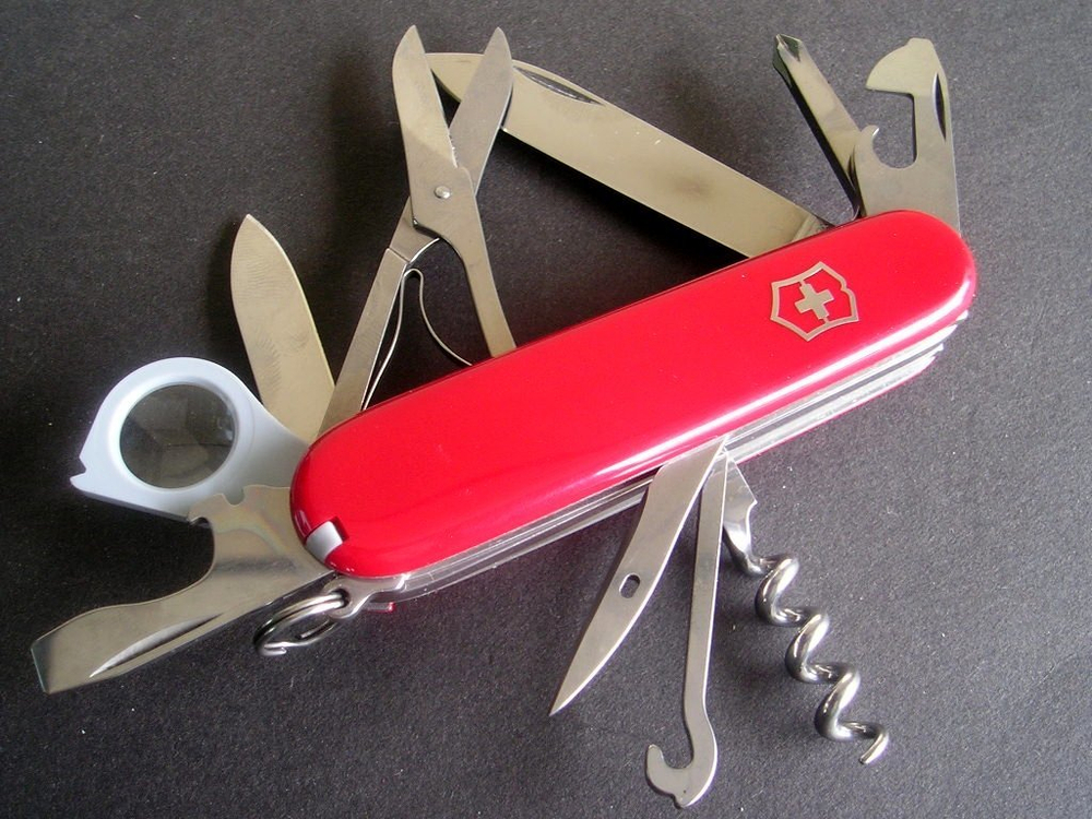 Нож Victorinox Explorer красный, 1.6703