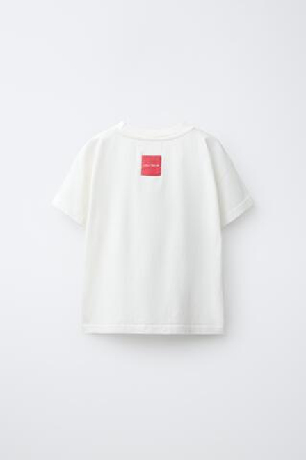 ZARA ФУТБОЛКА С ПРИНТОМ CLARA CEBRIAN ©, БЕЛЫЙ