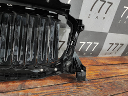 Решетка радиатора BMW X3 (G01) 17-21 Б/У Оригинал 51137497227