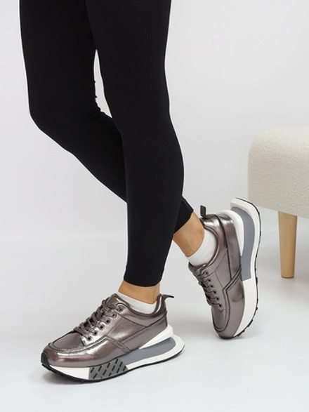 Кроссовки женские демисезонные