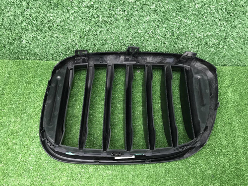 Решетка радиатора правая BMW X3 G01 (2017-2021)