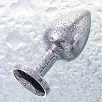 Маленькая серебристая анальная втулка 6см с чёрным кристаллом ToyFa Metal 712003