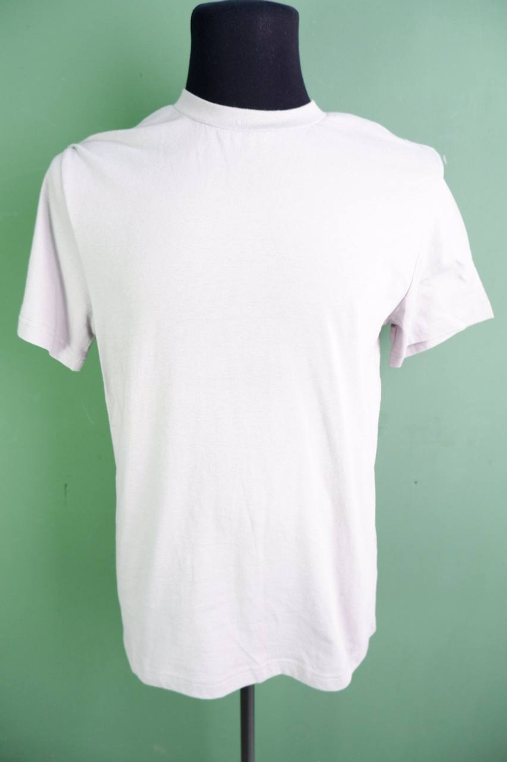 Футболка базовая практичная, маркировка М, визуально на 48 размер