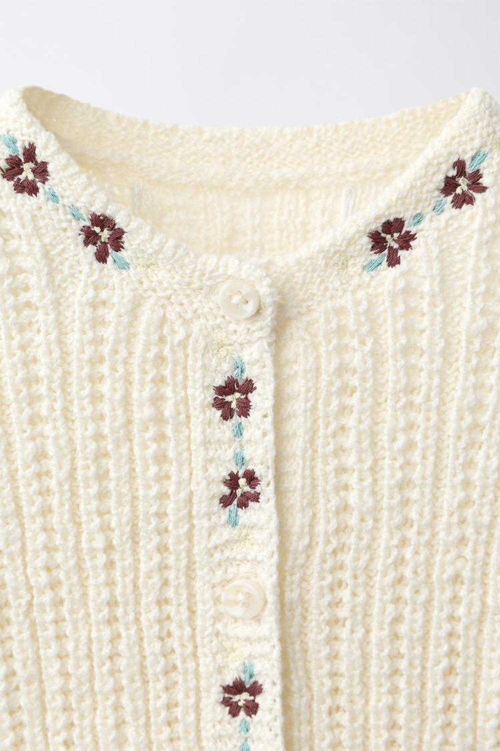 ZARA КАРДИГАН С ЦВЕТОЧНОЙ ВЫШИВКОЙ, ЭКРЮ