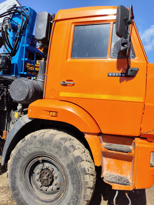 КамАЗ 43118 6x6 Бортовой с КМУ КМА-150-5 (Дизельный, 11,8 л, 300 л.с., МТ)
