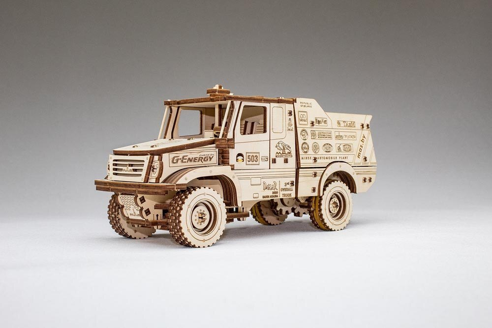 Гоночный Дакаровский МАЗ-6440RR 1:30 от EWA - Деревянный 3D пазл, конструктор, сборная механическая модель