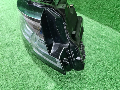Фара правая Range Rover Vogue 5 L460 (2021-н.в.) LED