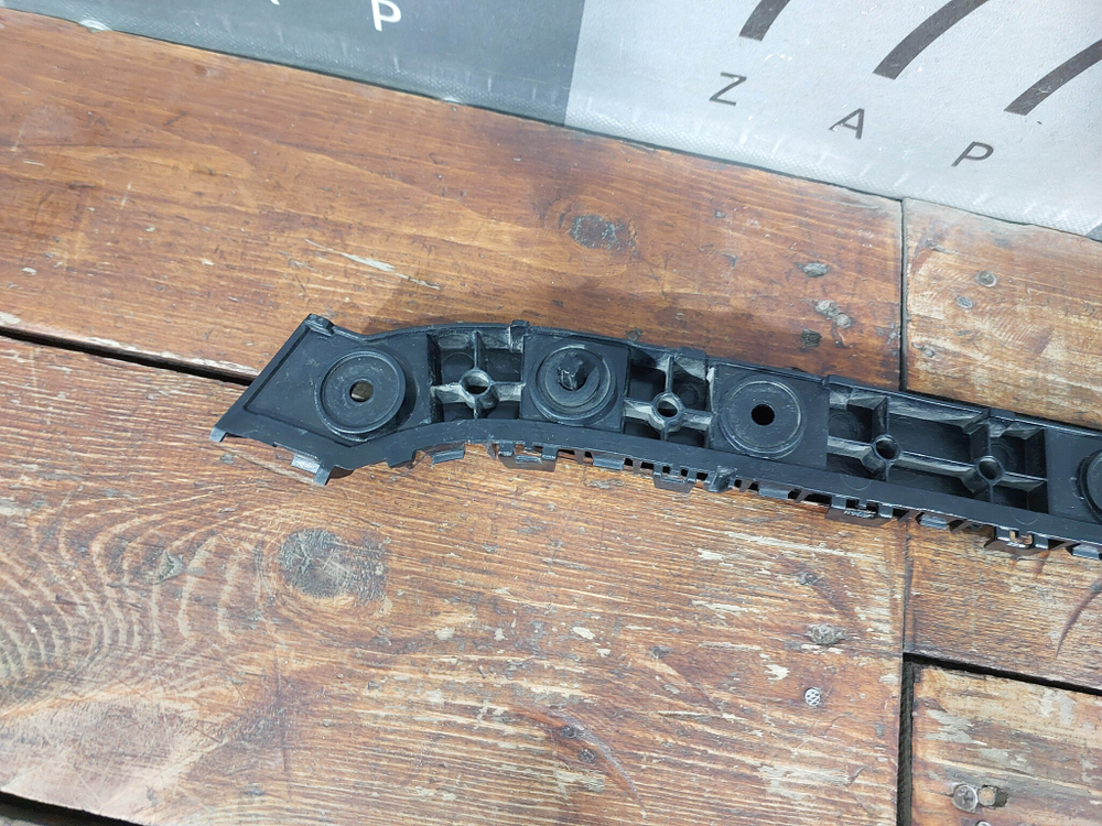 Кронштейн заднего бампера Chery Arrizo 8 22-нв Б/У Оригинал 602001458AA