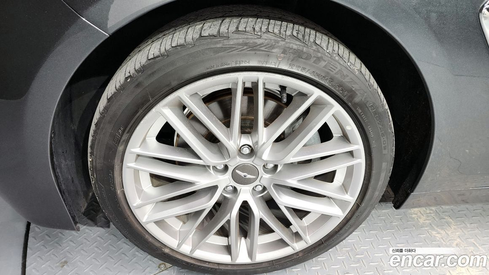 Genesis G70 2.0T AWD (08.2020)