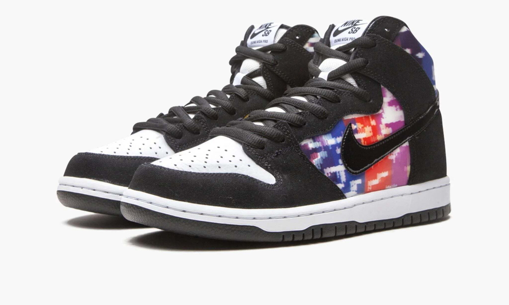 Nike Dunk High "TV Signal"