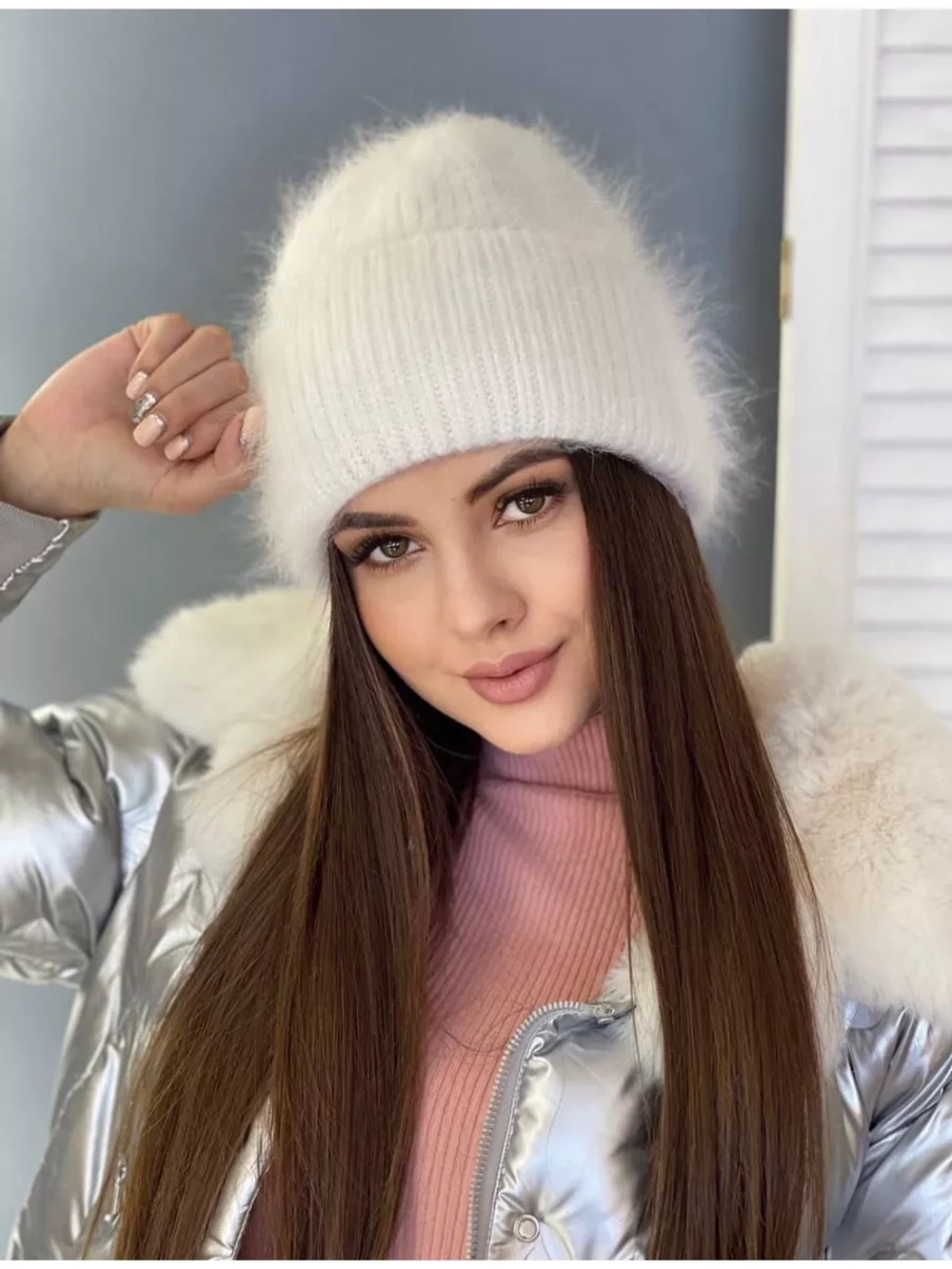 шапка бини осенняя -зимняя из ангоры вязаная