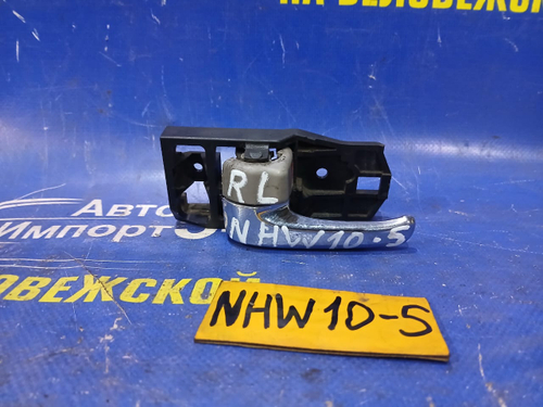 Ручка двери задней левой салонная TOYOTA PRIUS 1998