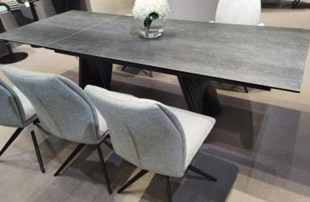 Стол YOAKIM 180 TL-102 Бежевый мрамор, испанская керамика / Темно-серый каркас, ®DISAUR