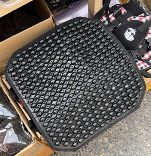 Черный / Накидка-массажер на сиденье 45х45 см, дерево, цвет: черный, серия - массаж (1 шт)