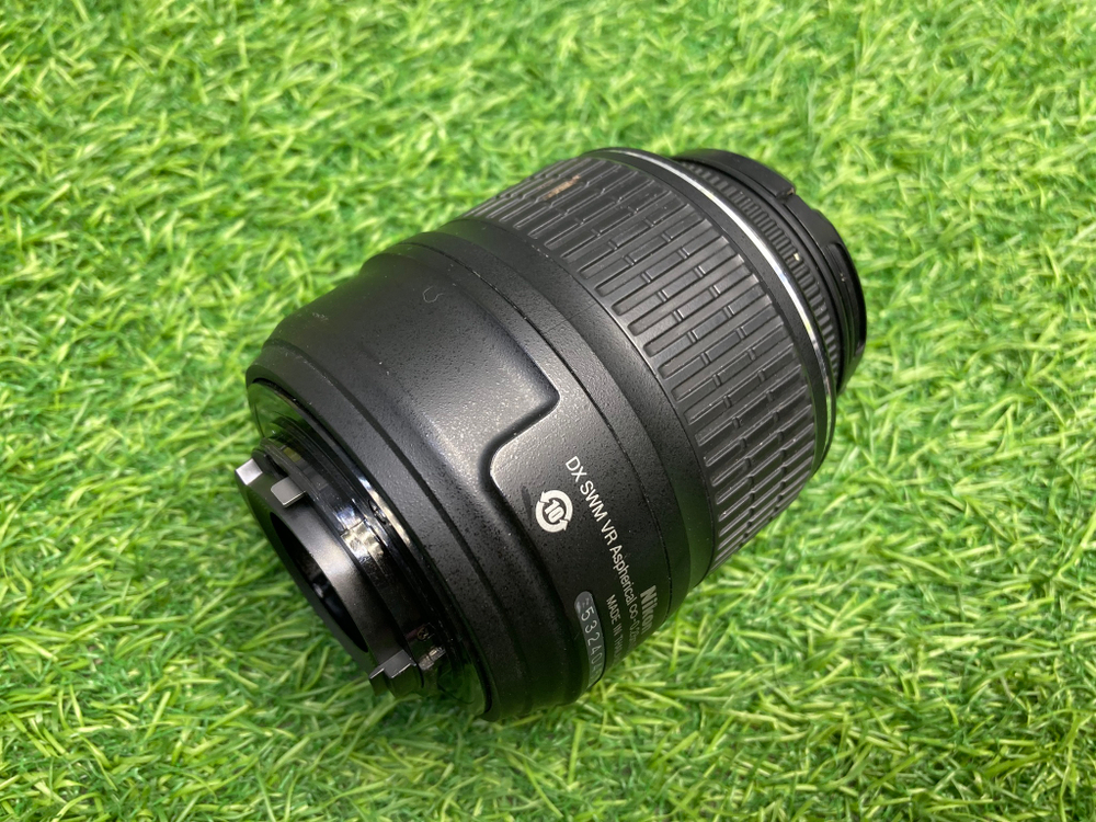 Nikon 18-55mm 3.5-5.6G AF-S VR DX
