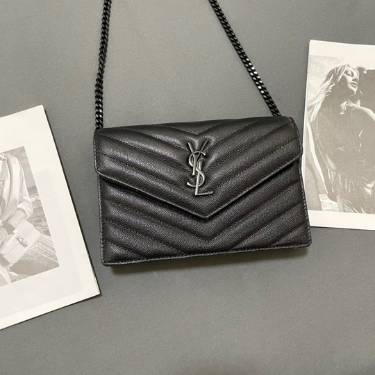 Saint Laurent WOC 19 cm