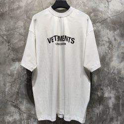 Футболка Vetements