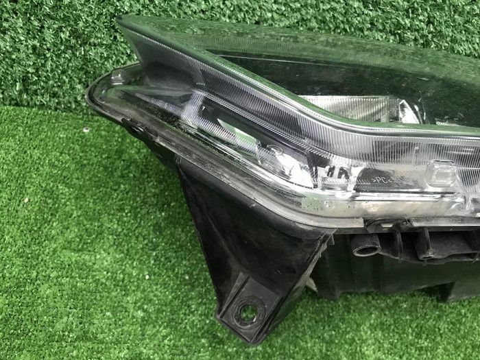 Фара левая Lada Niva Travel (2020-н.в.) галоген