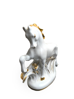 Фарфоровая статуэтка "Конь-огонь" ЛФЗ