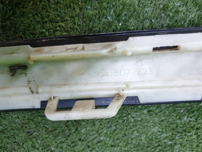 Накладка заднего бампера левая Bentley Bentayga (2015-2020)