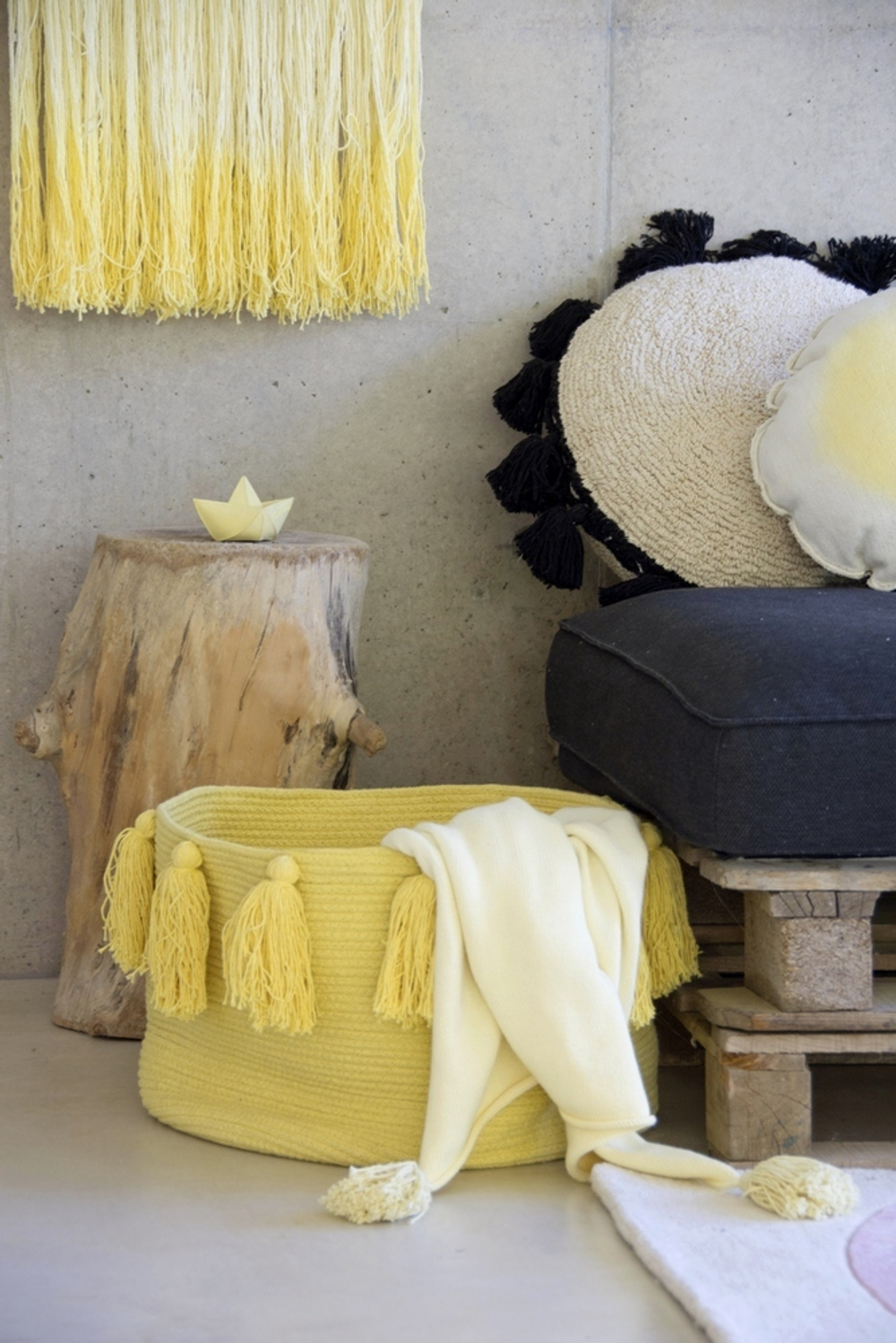 Корзина Lorena Canals Tassels Vintage Yellow (30 x Ø45 см)