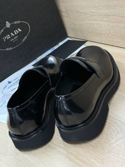 Лоферы Prada
