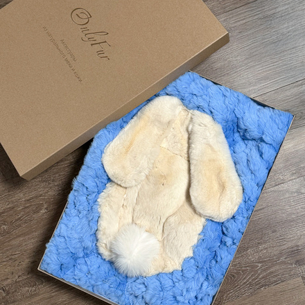 "Вязаный" детский плед из натурального меха рекс "Зайчик" 120х80 см (голубой)