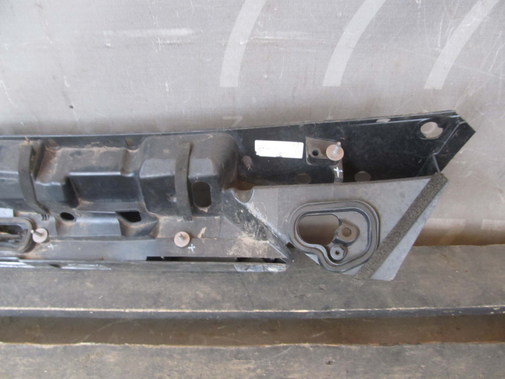 Накладка крышки багажника Audi A7 (4G) 10-18 Б/У Оригинал 4G8827086K