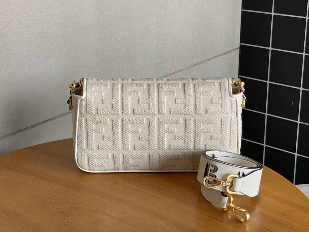 Сумка Fendi