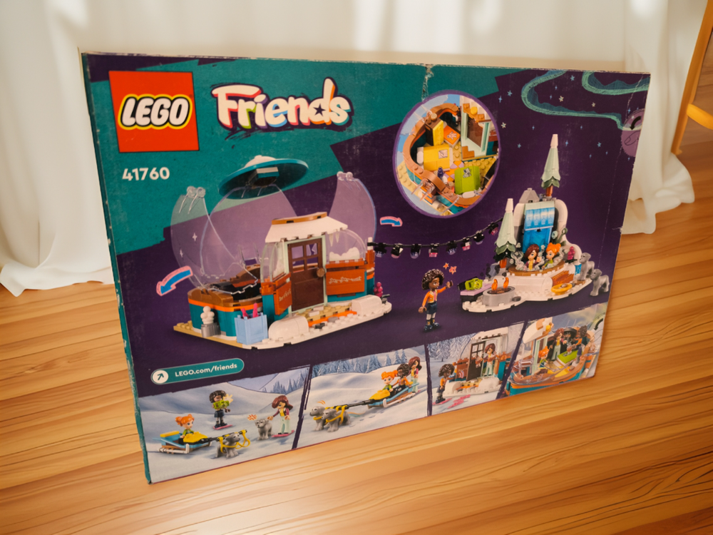 LEGO Friends 41760 — праздничное приключение в иглу, зимний набор