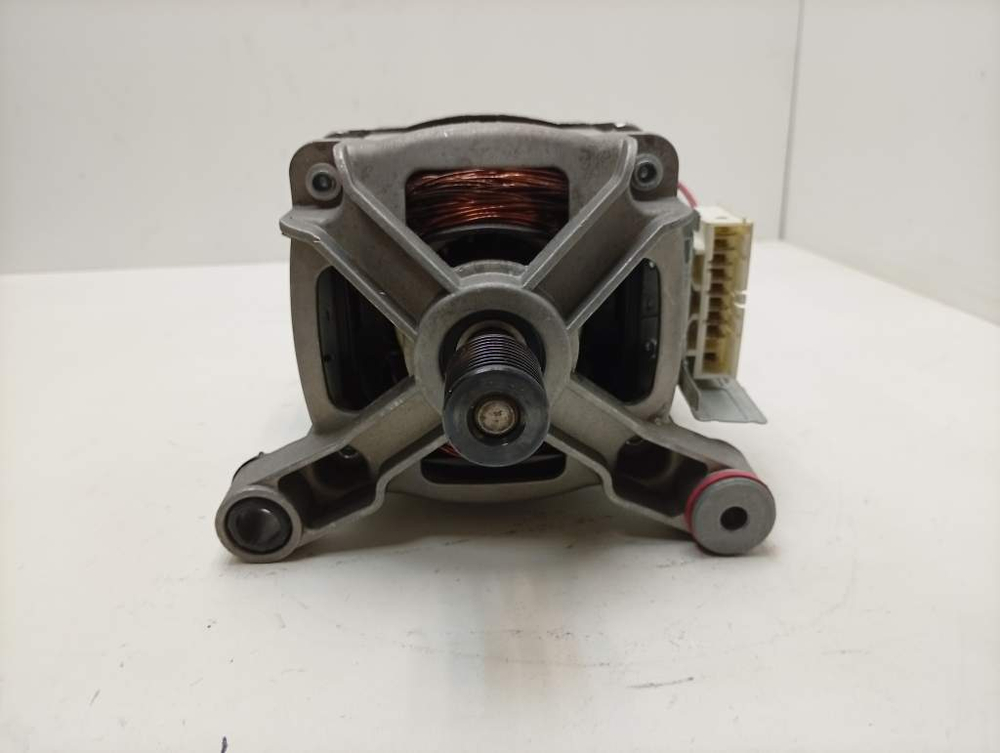 WHB1038 кт29 Двигатель (мотор) к стиральным машинам Hansa 101340 б/у 9 контактов