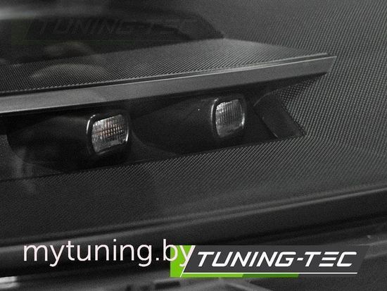 Передние фары для Volkswagen T5 (10-15) черные в стиле ксеноновых фар