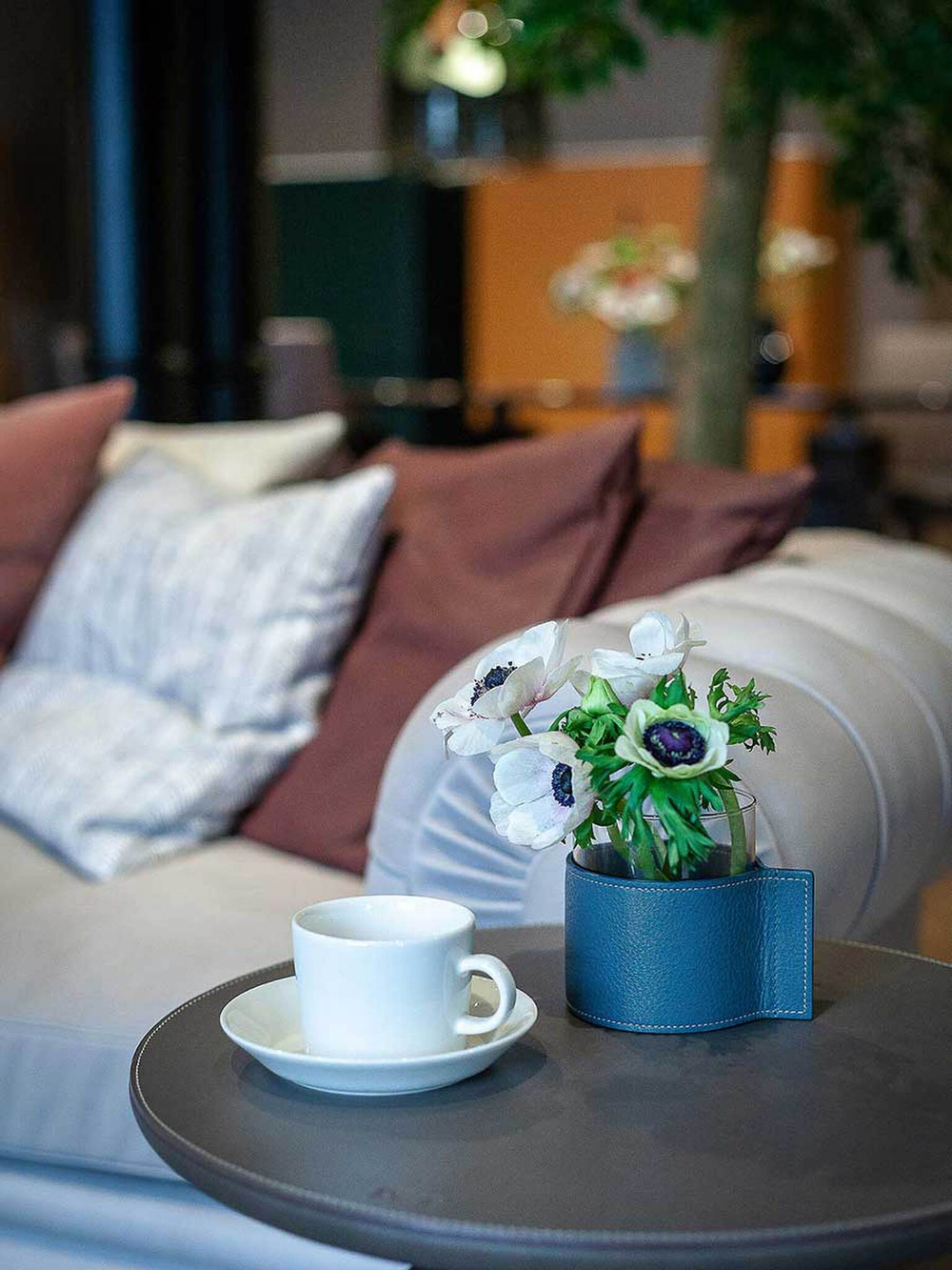 Ваза Poltrona Frau Leather Pot
