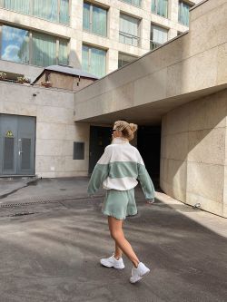 Олимпийка колор-блок бюстье цвета крем/холодная мята