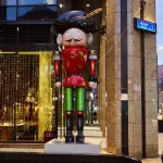 Большая фигура "Щелкунчик солдатик"