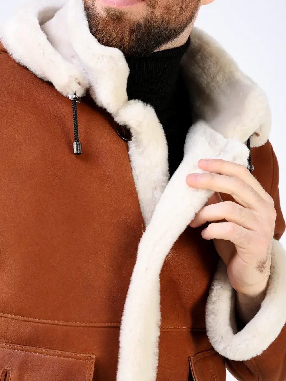 Дубленка зимняя куртка натуральная с капюшоном