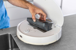 Робот-пылесос с функцией влажной уборки RCV 3